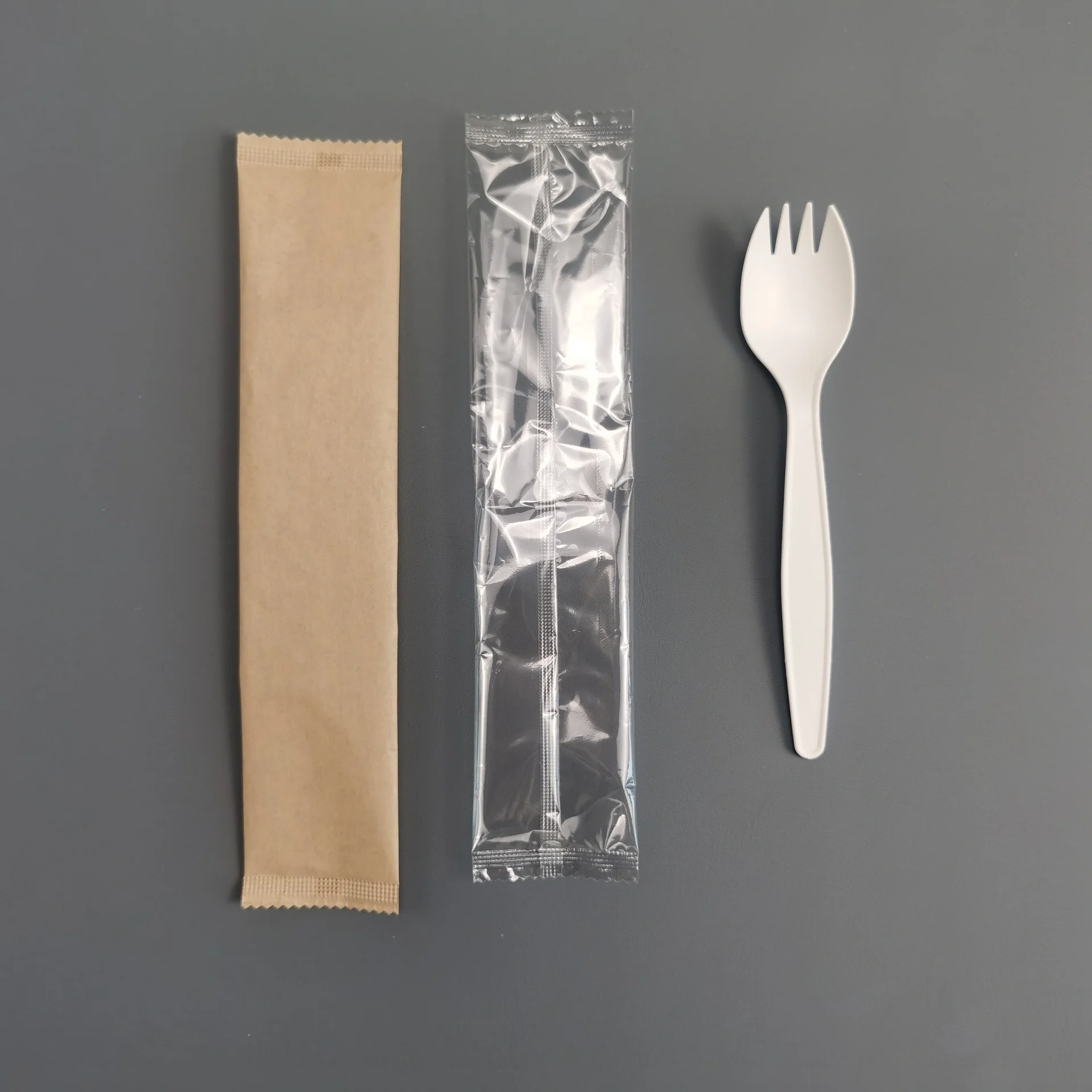 Disposable Tableware Customization: What Materials Are Spoons Made From?